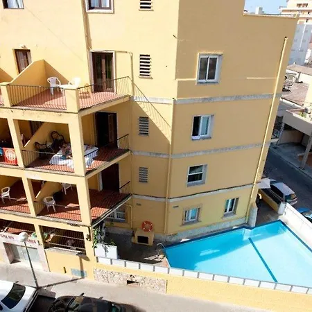 Planet Blue Hotel 3*